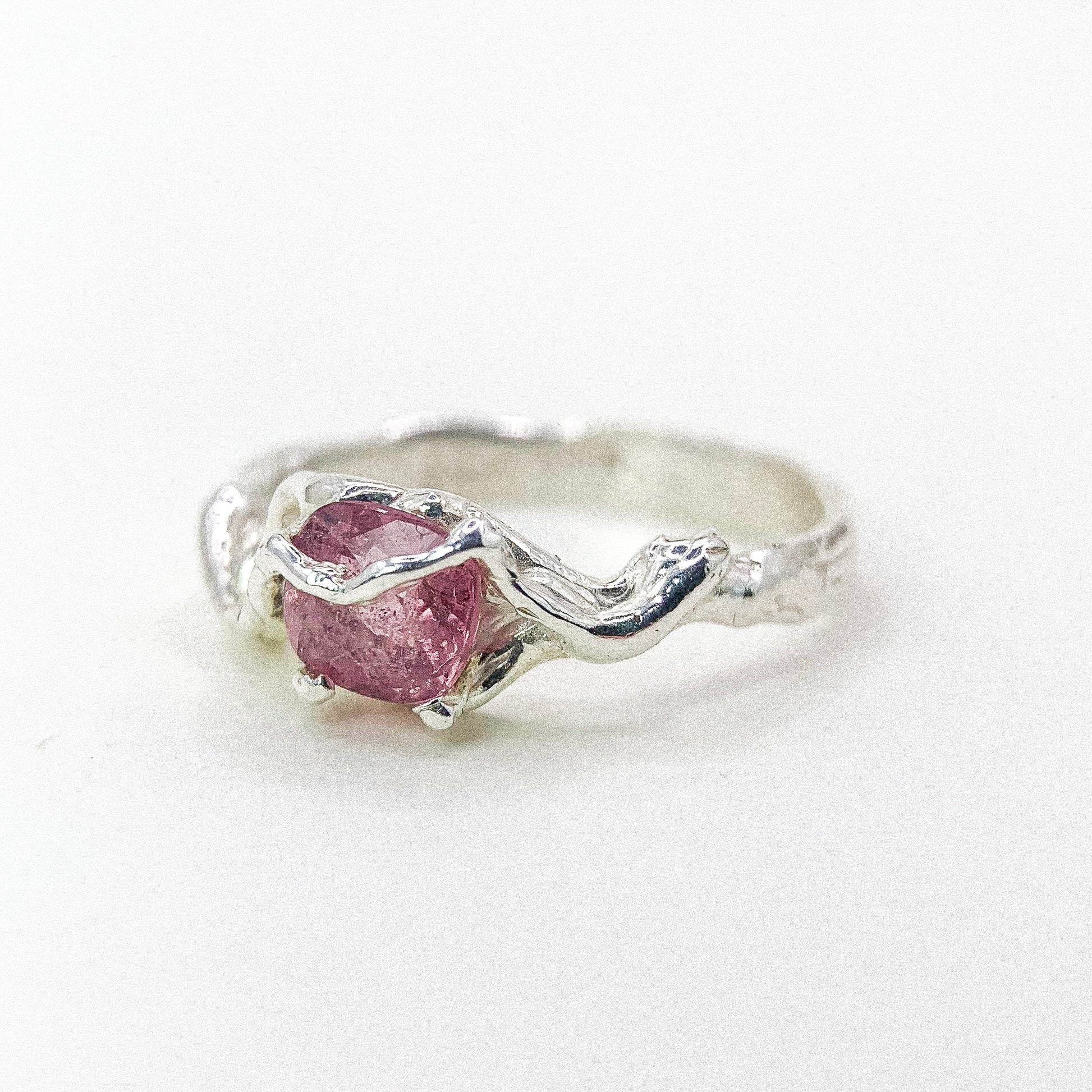 Pink Spinel Silver Ring — detail view