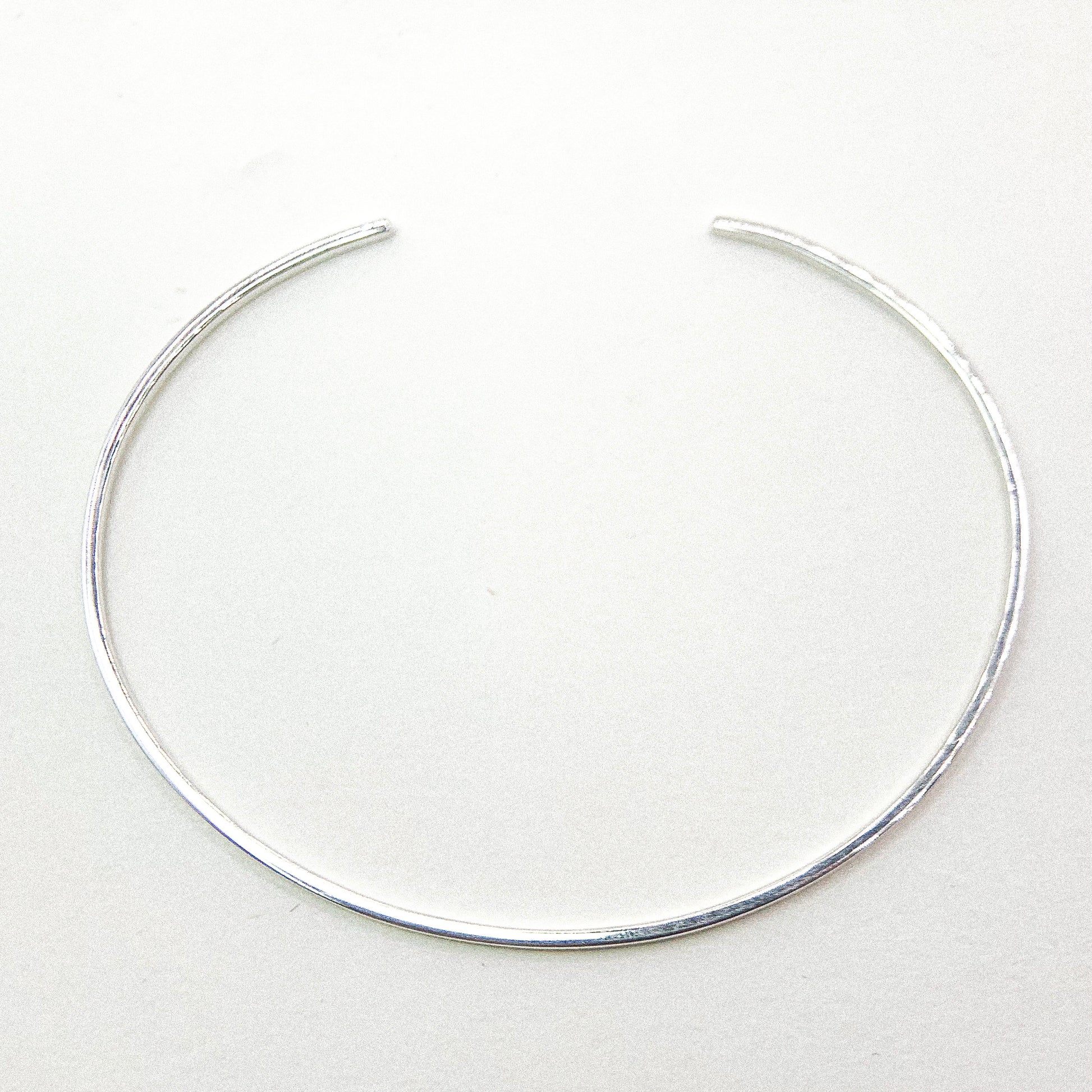 1.5Mm Silver Bangle — detail view