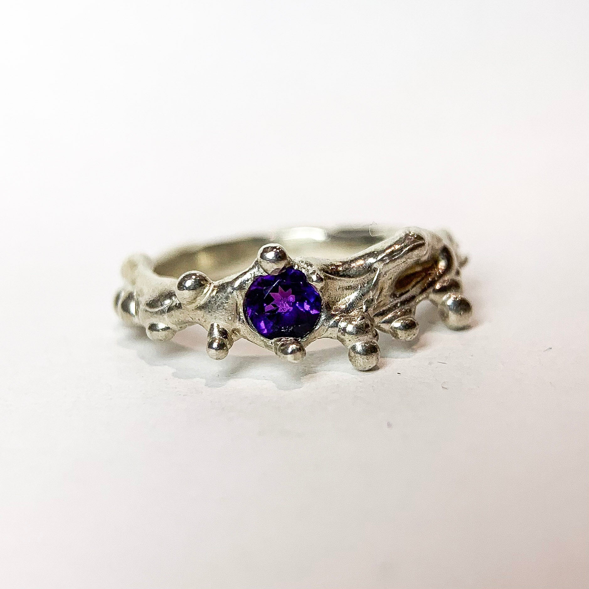Amethyst Silver Ring — detail view