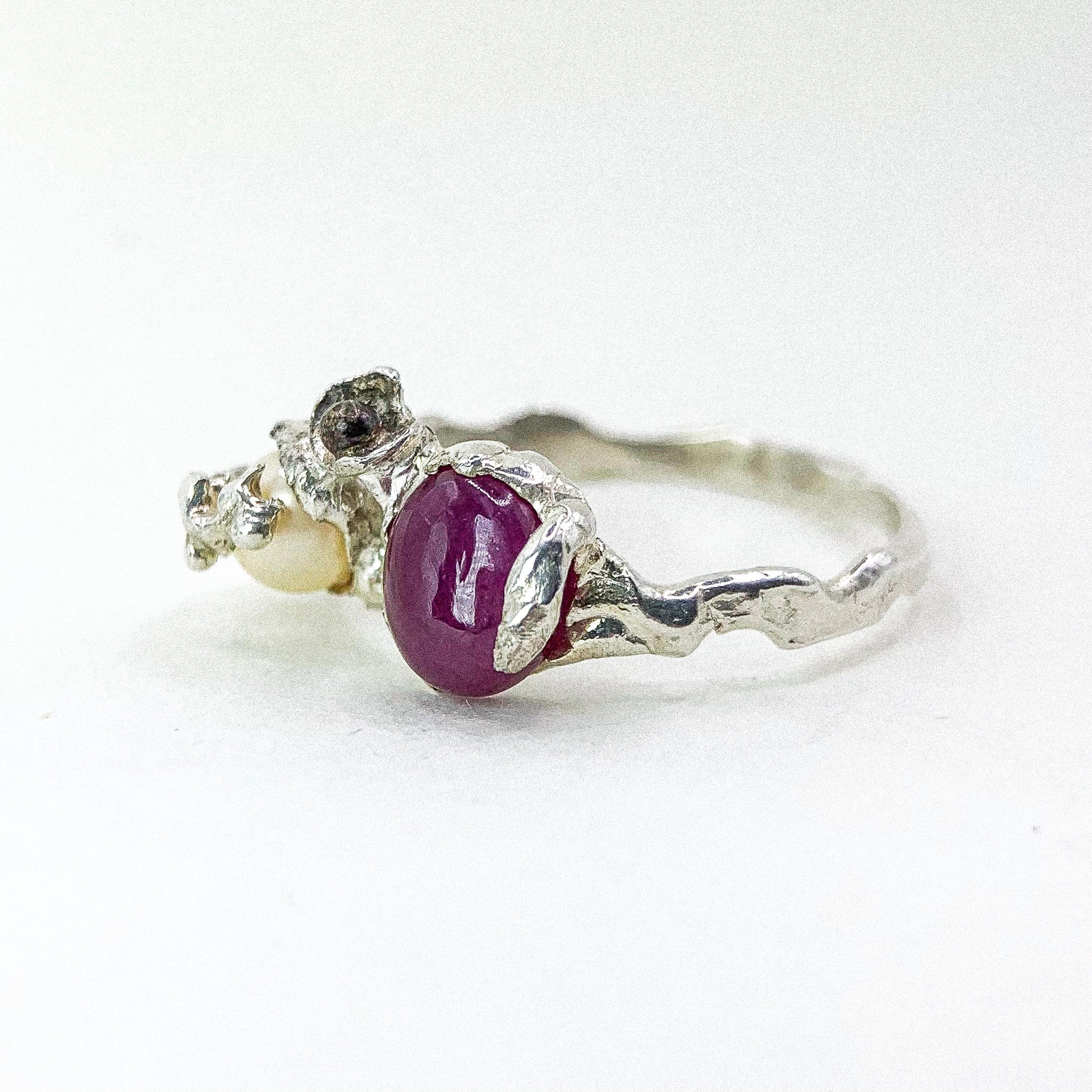 Ruby & Pearl Silver Ring — detail view