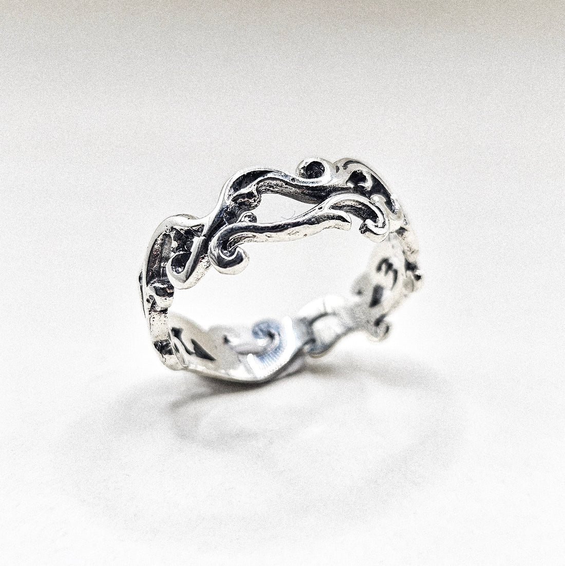 Floral Pattern Silver Ring