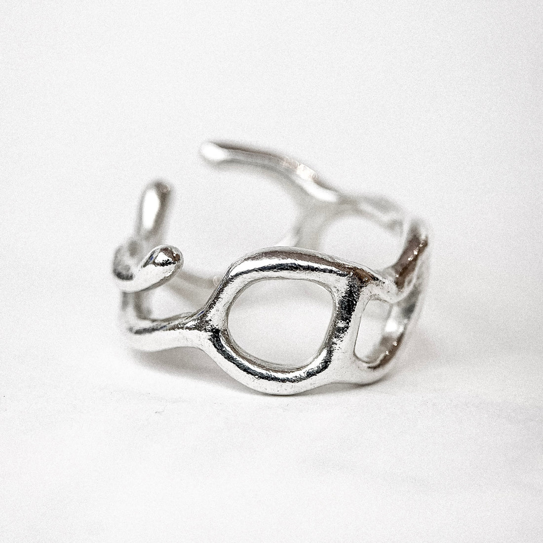 Silver Shaky I Ring