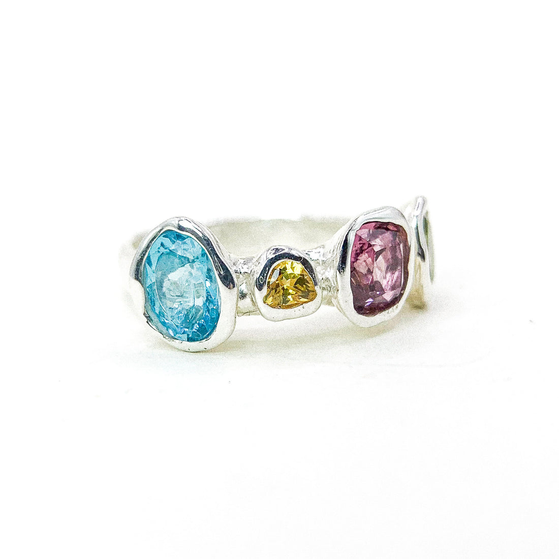Gem Paltette V Silver Ring
