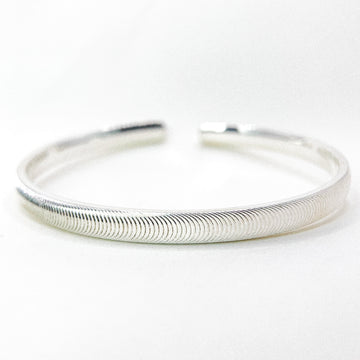 Cat Eye Effect Silver Bangle