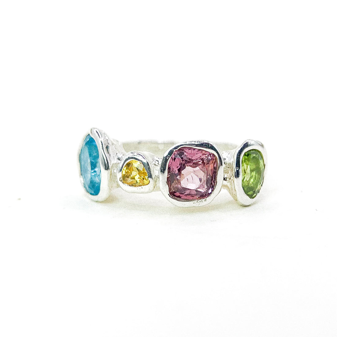 Gem Paltette V Silver Ring