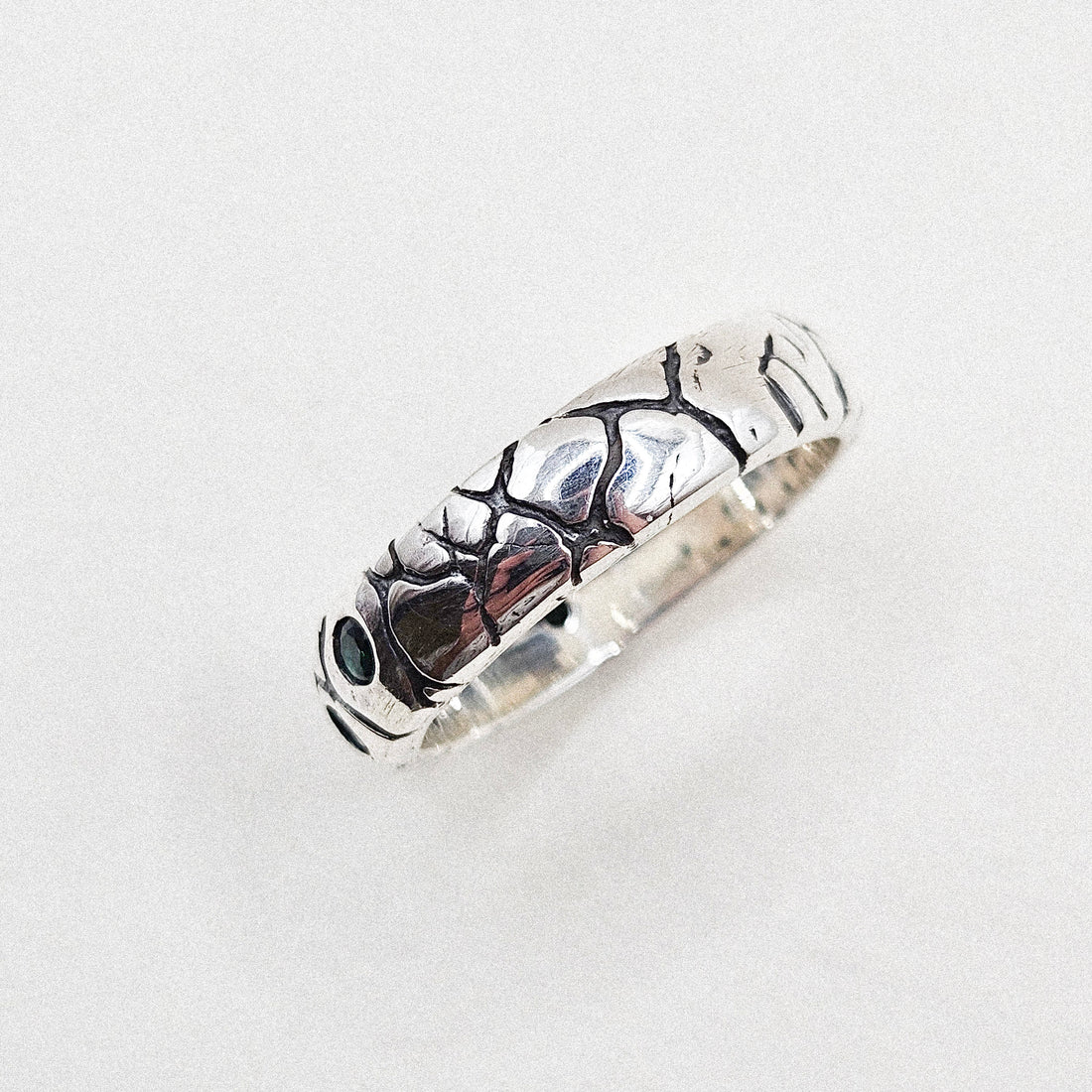 Forest Green Eyes Silver Ring