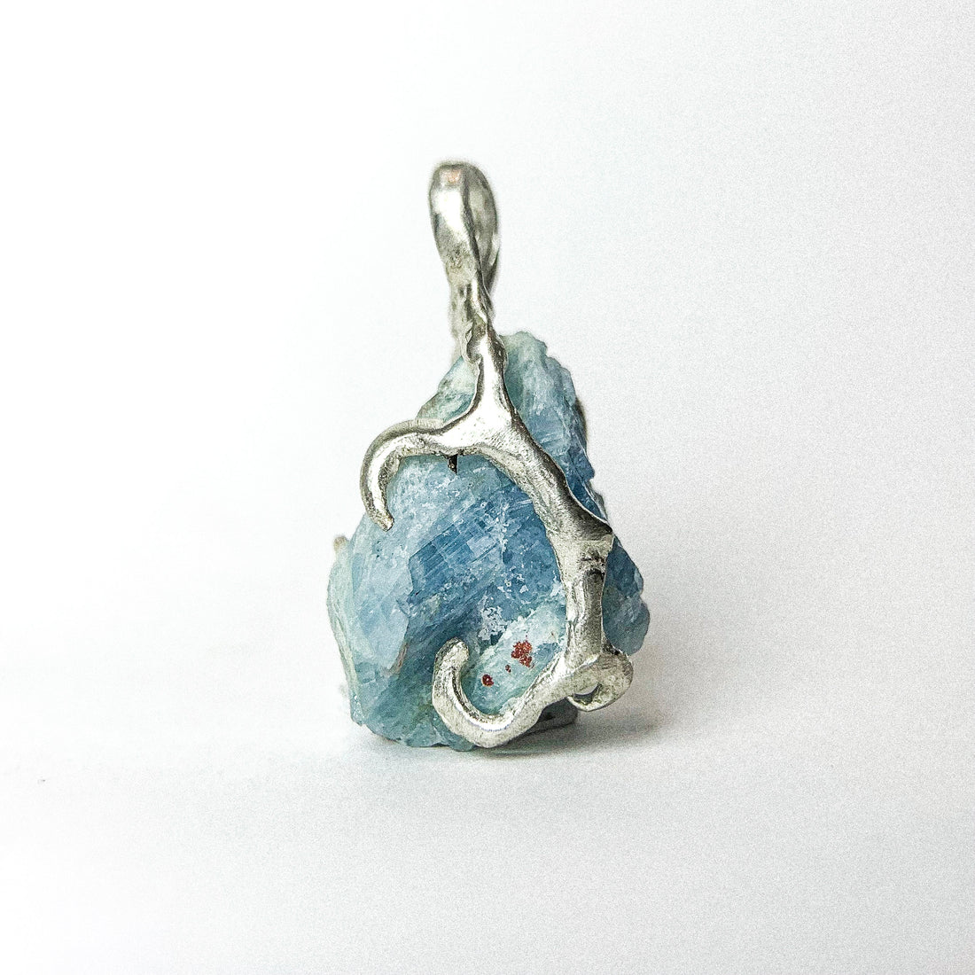 Raw Aquamarine Claw Silver Pendant