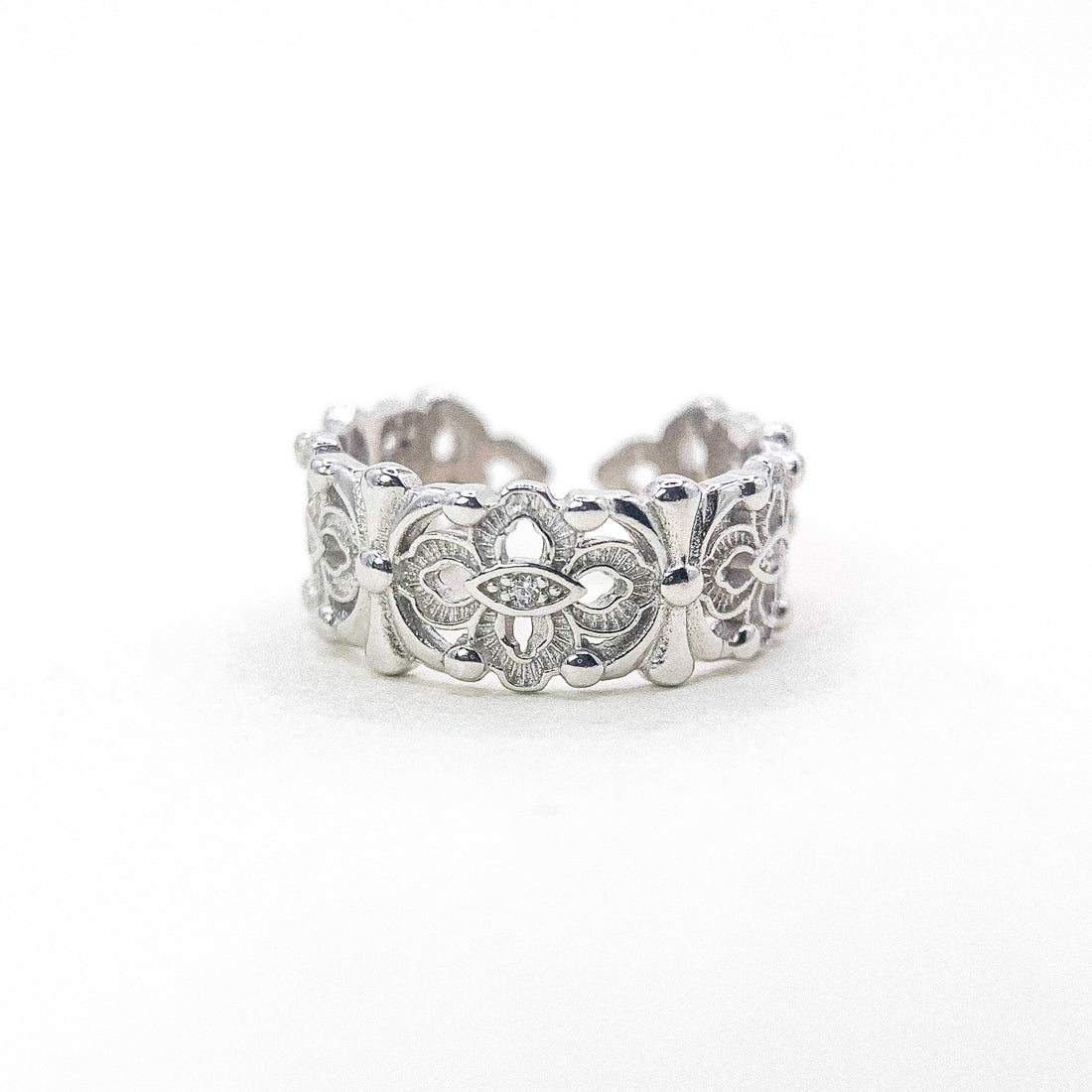 Floral Pattern Silver Ring