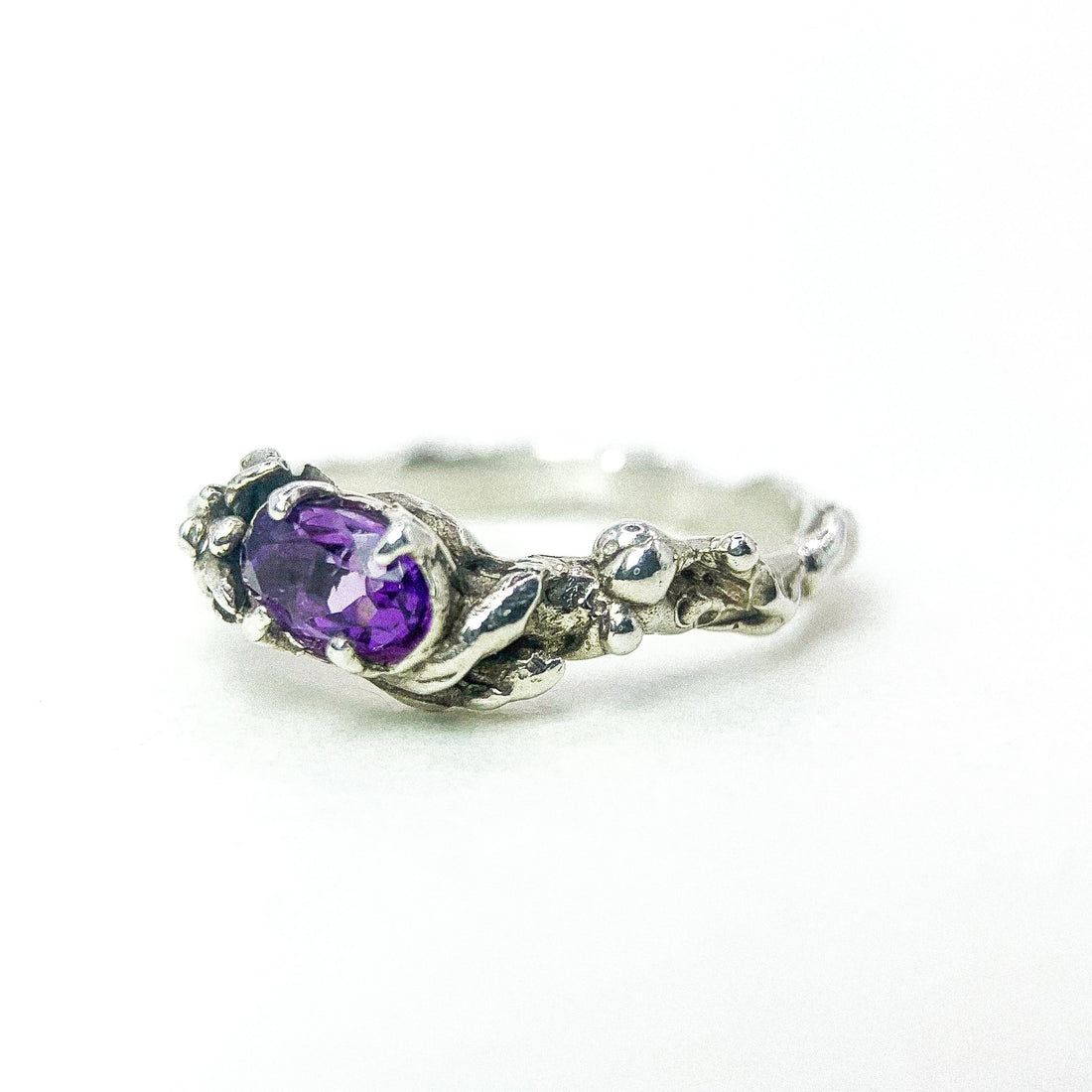Amethyst Bubbling Line Silver Ring