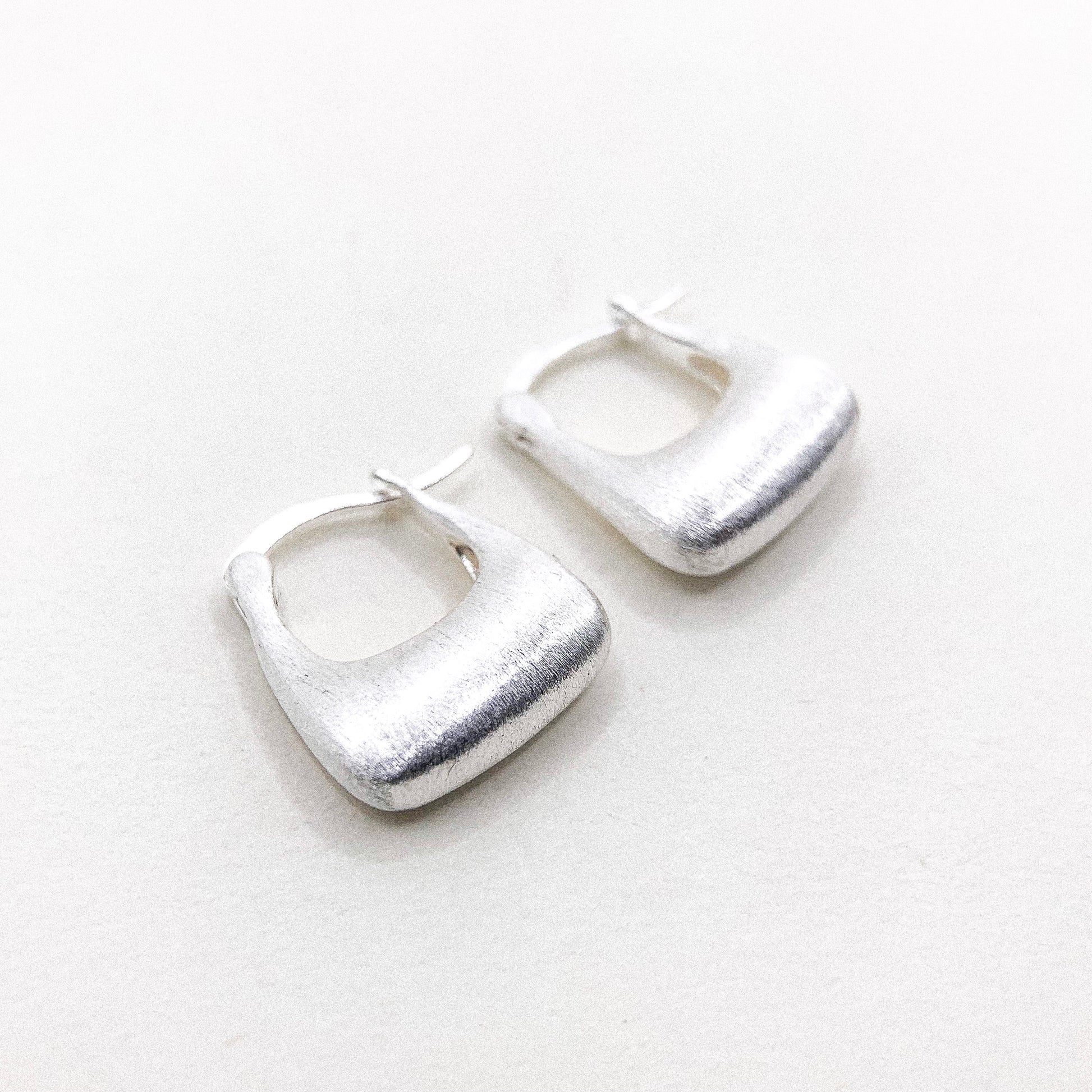 Square Bag Silver Ep Ear Hoop