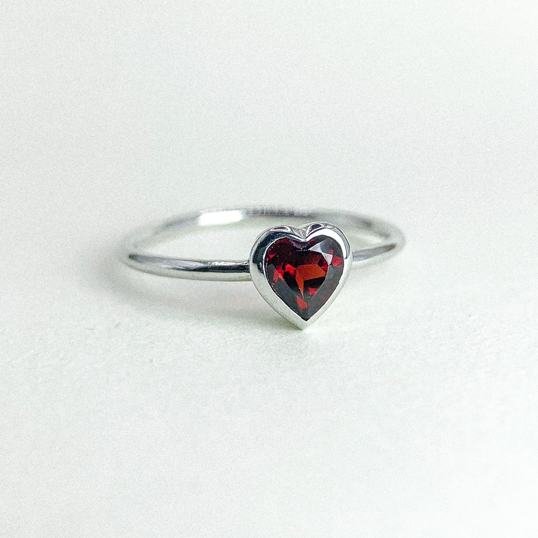 Heart Garnet Bezel Thin Band Silver Ring