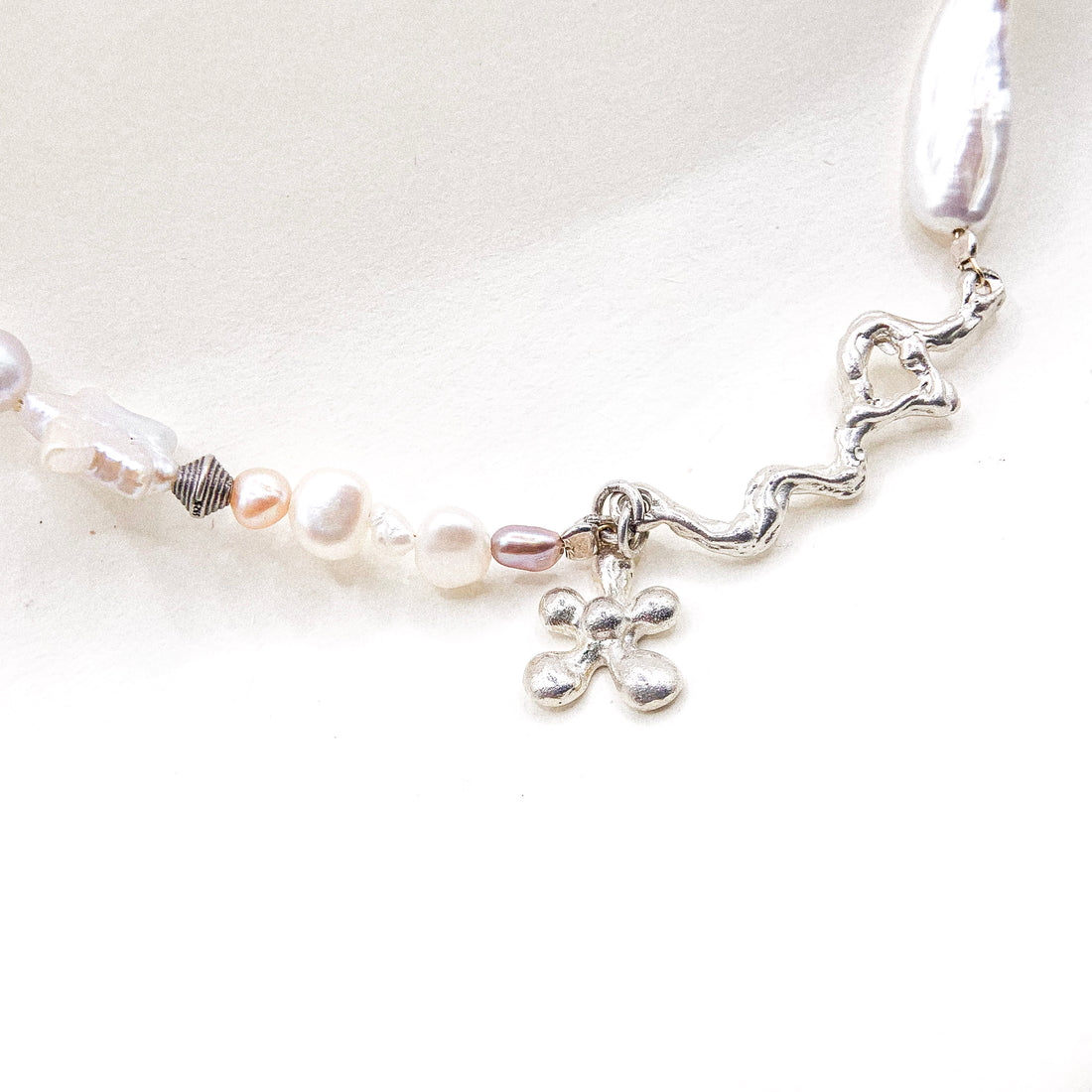 MULTI PEARL DROP FLOWER SILVER NECKLACE