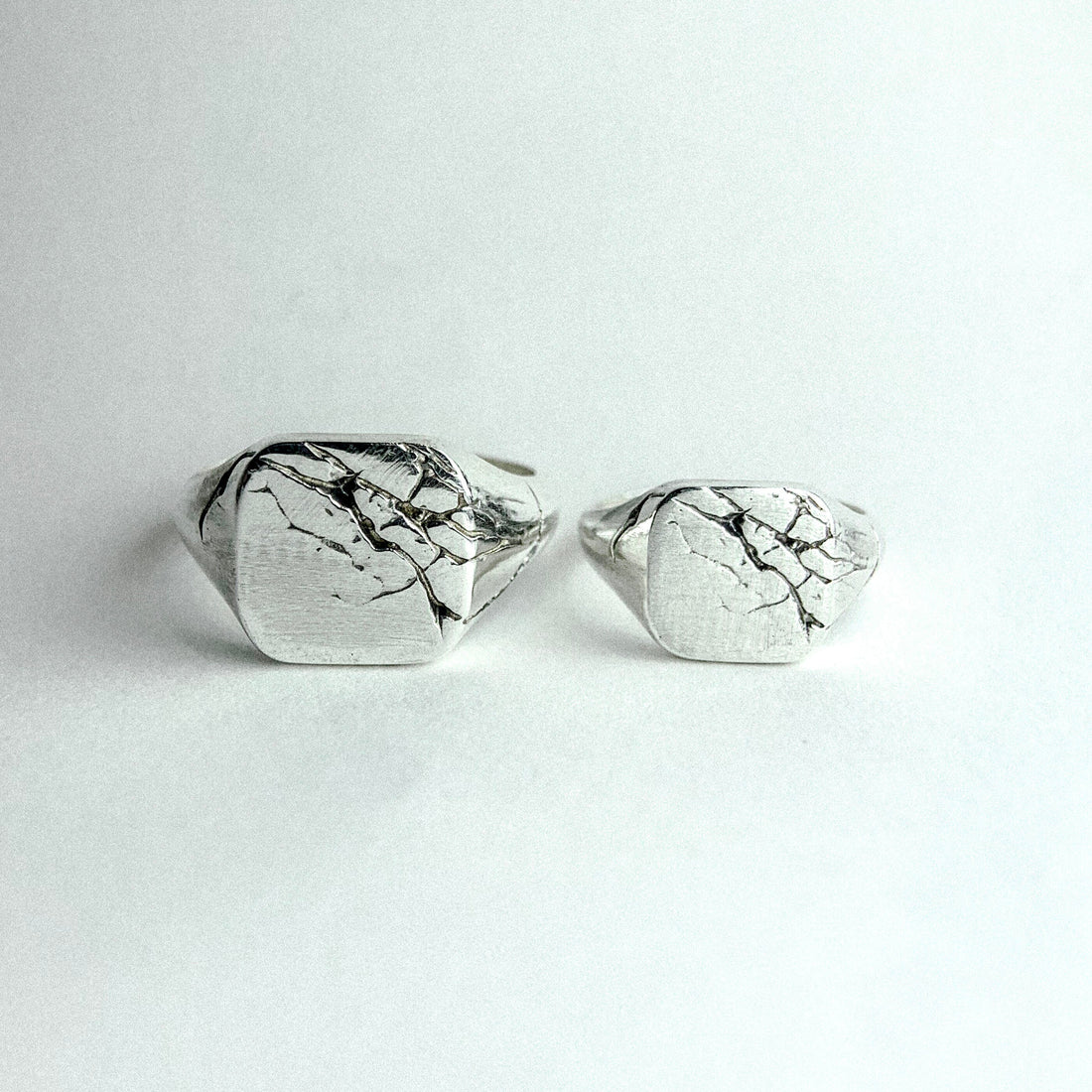 Square Signet Silver With Crack