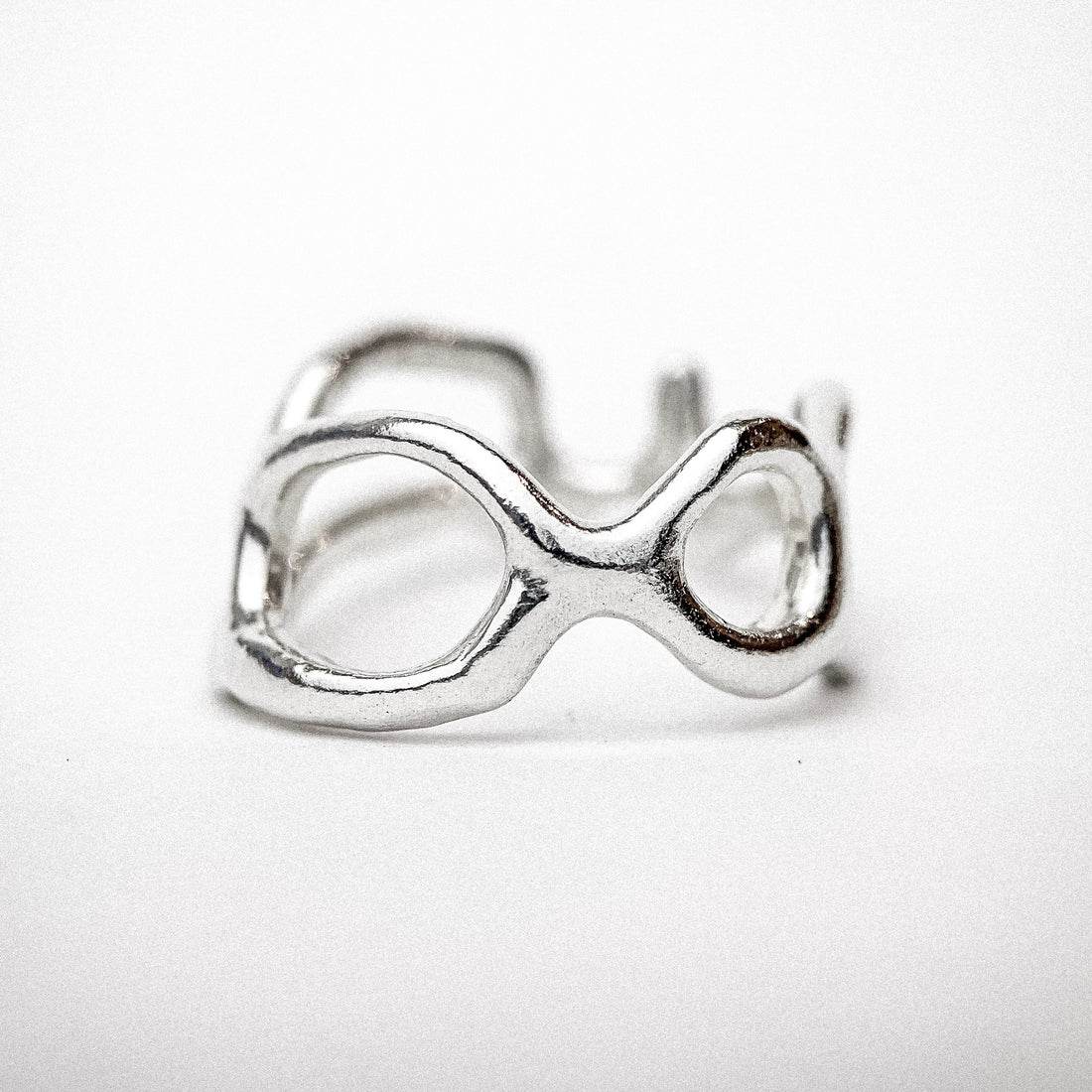 Silver Shaky Iv Ring