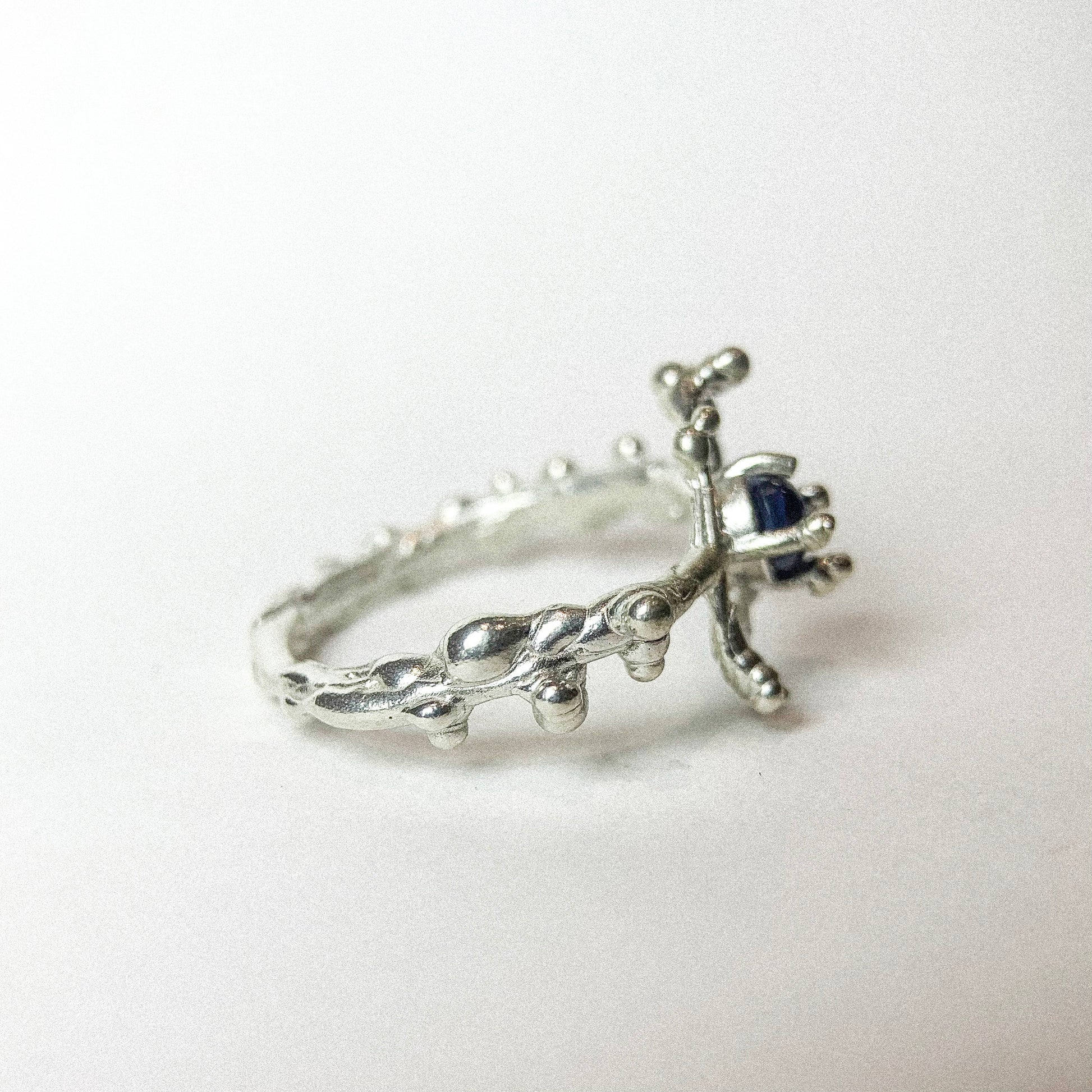 Enchantec Amethyst Silver Ring — detail view