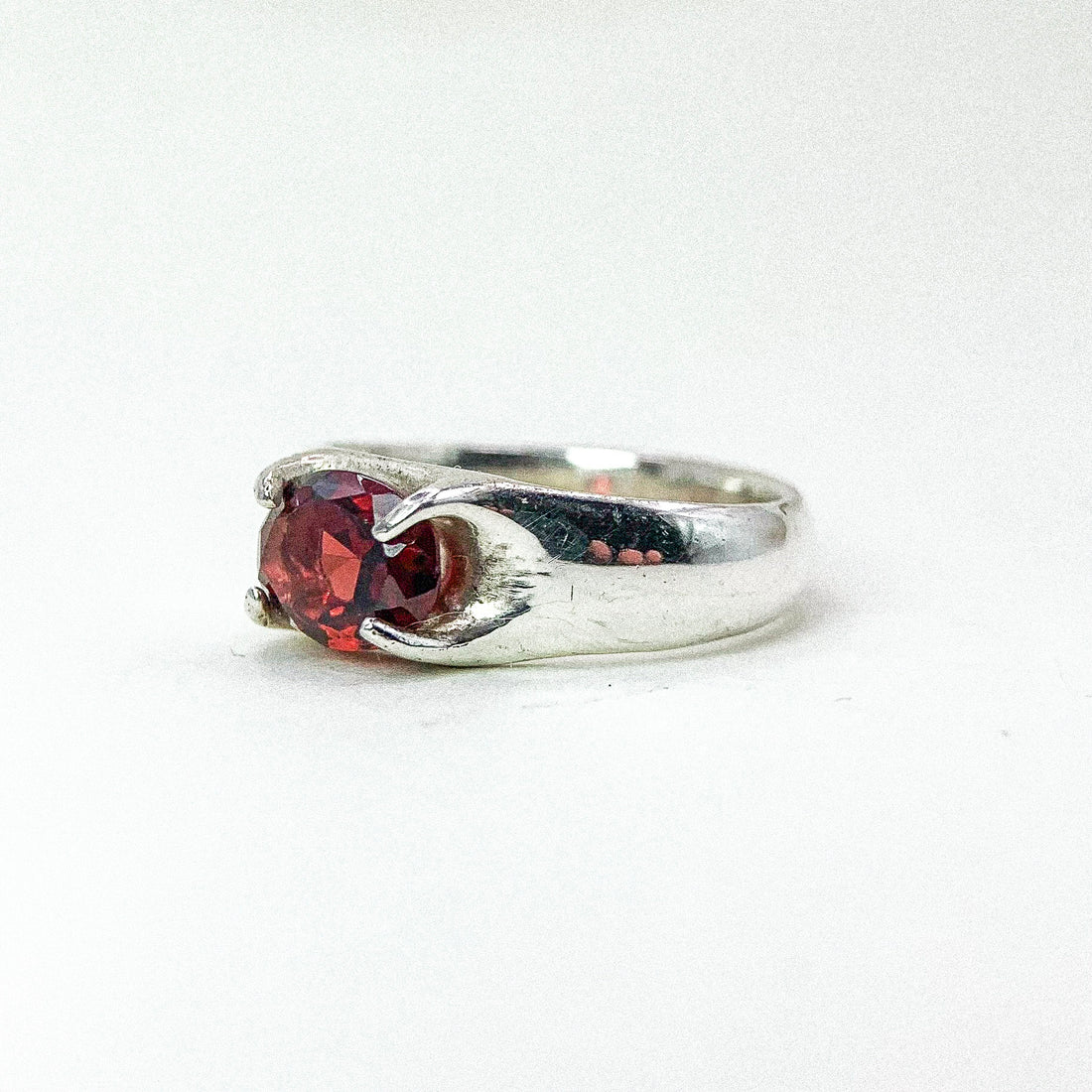 Garnet Four Claw Silver Ring