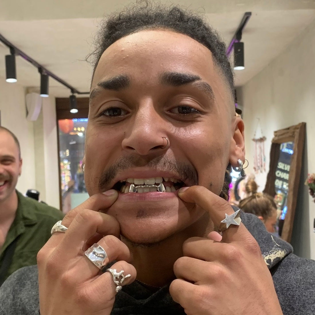Lowkey Silver Grillz Grillz