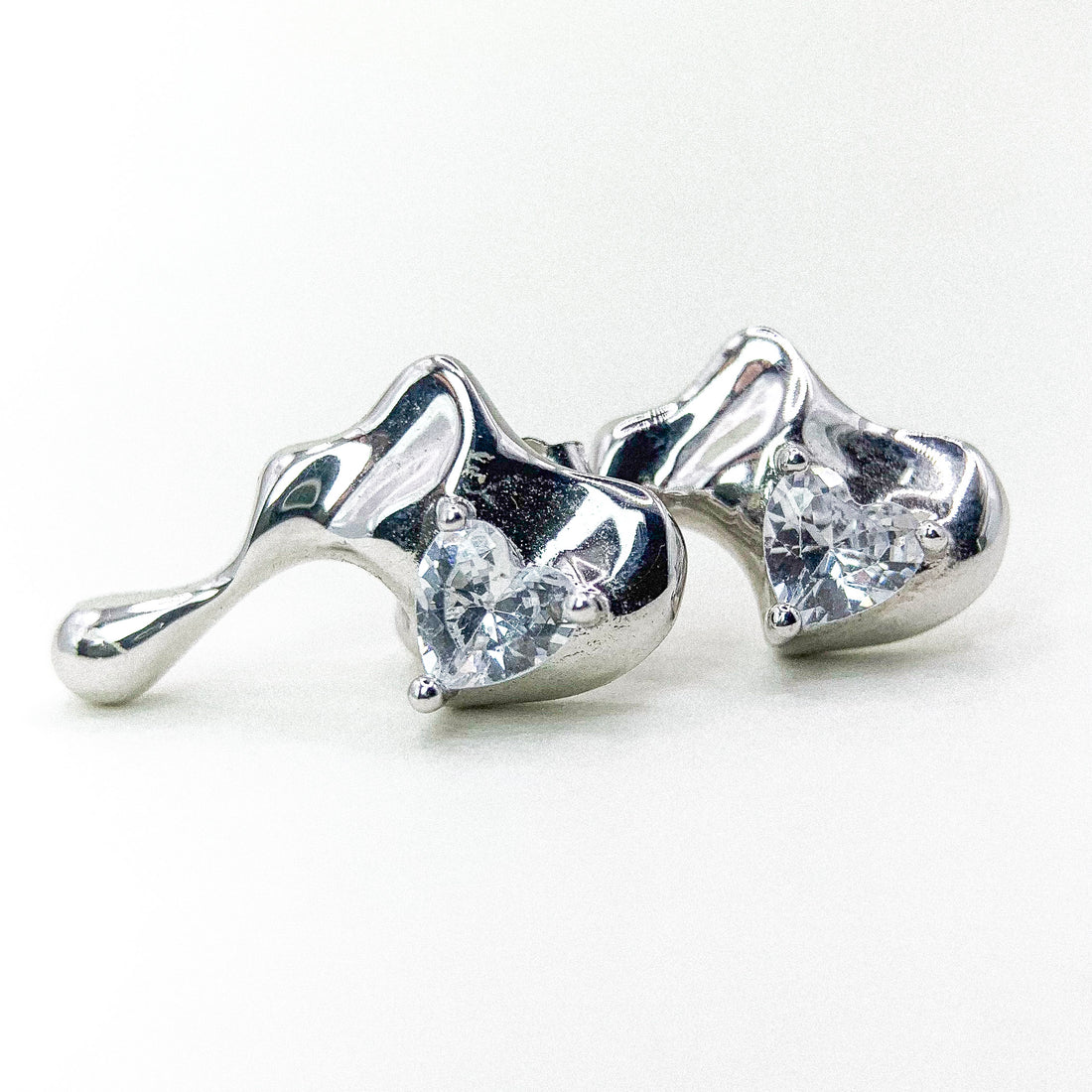 Heart Cubic Zirconia Drip Silver Es Ear Stud