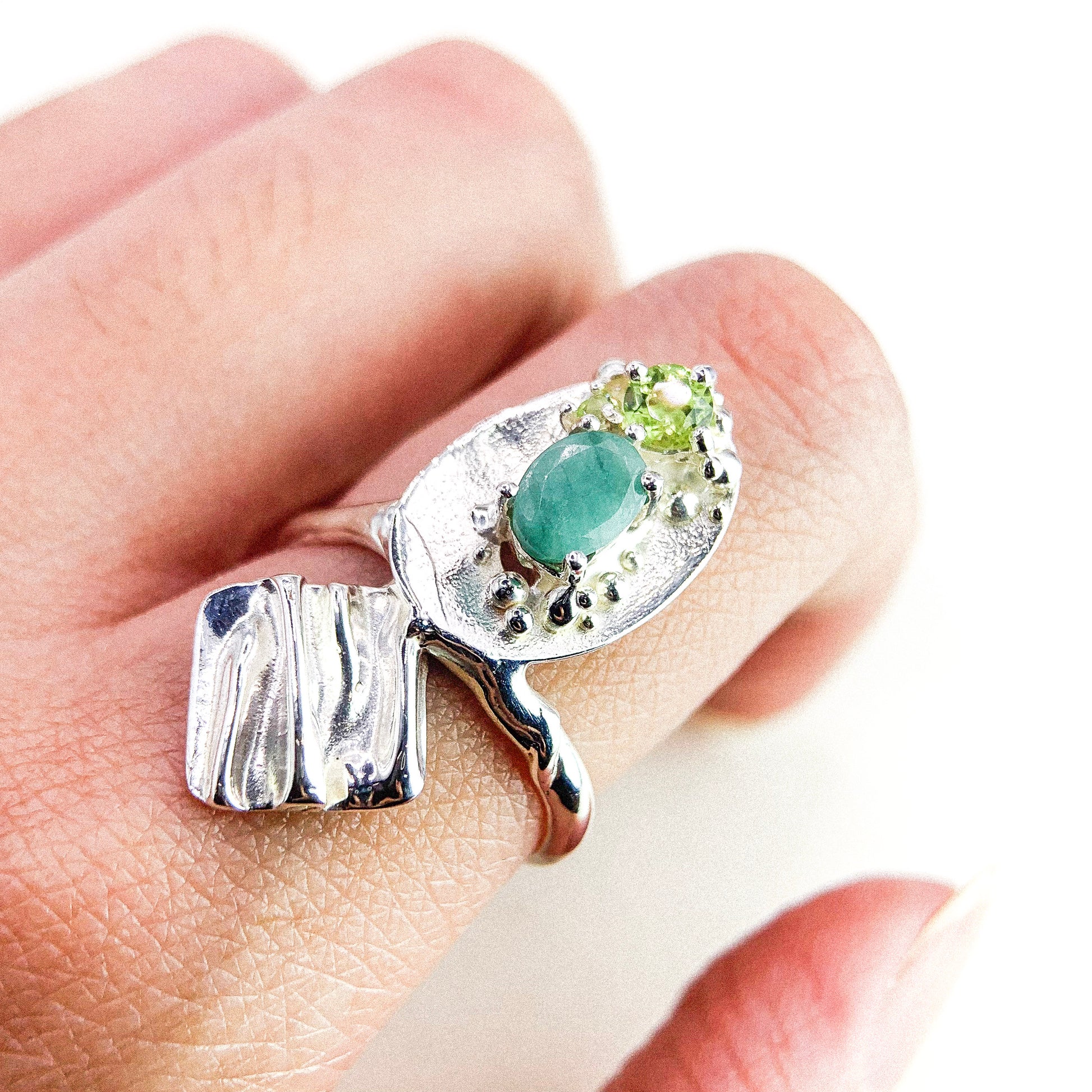 Emerald and Peridot Silver Ring — detail view