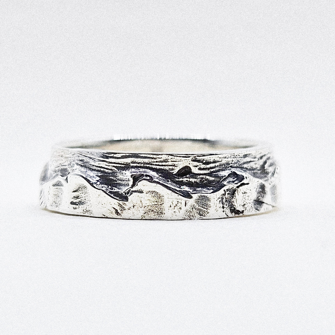 Antique Relief Band Silver Ring