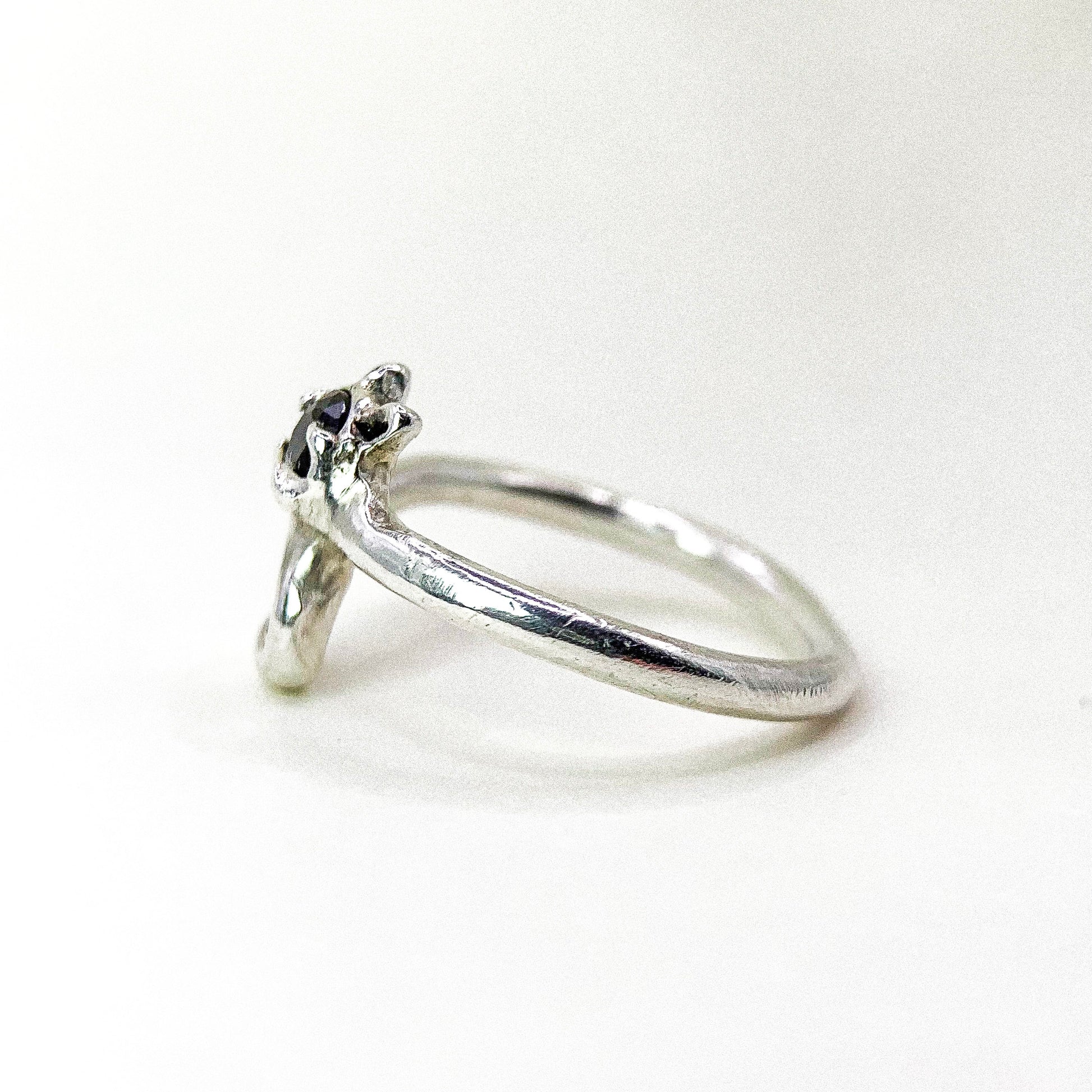 Black Cat Silver Ring — detail view