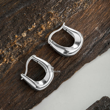 Thick Twist Ear Hoop