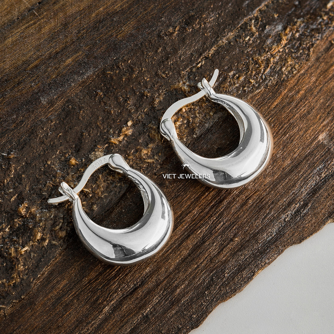 Small Bubble Bag Ear Hoop