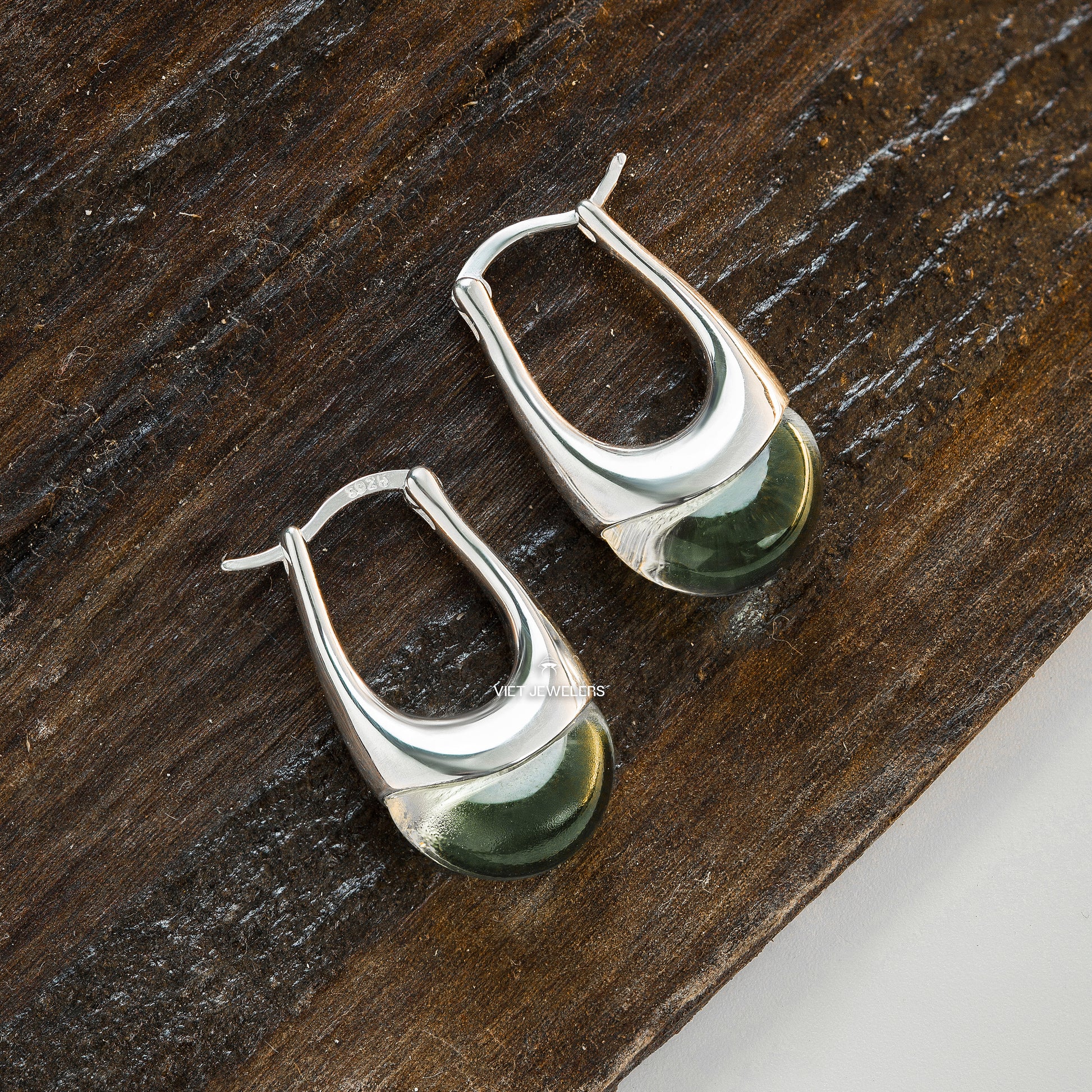 Oval Glass Bottom Ear Hoop