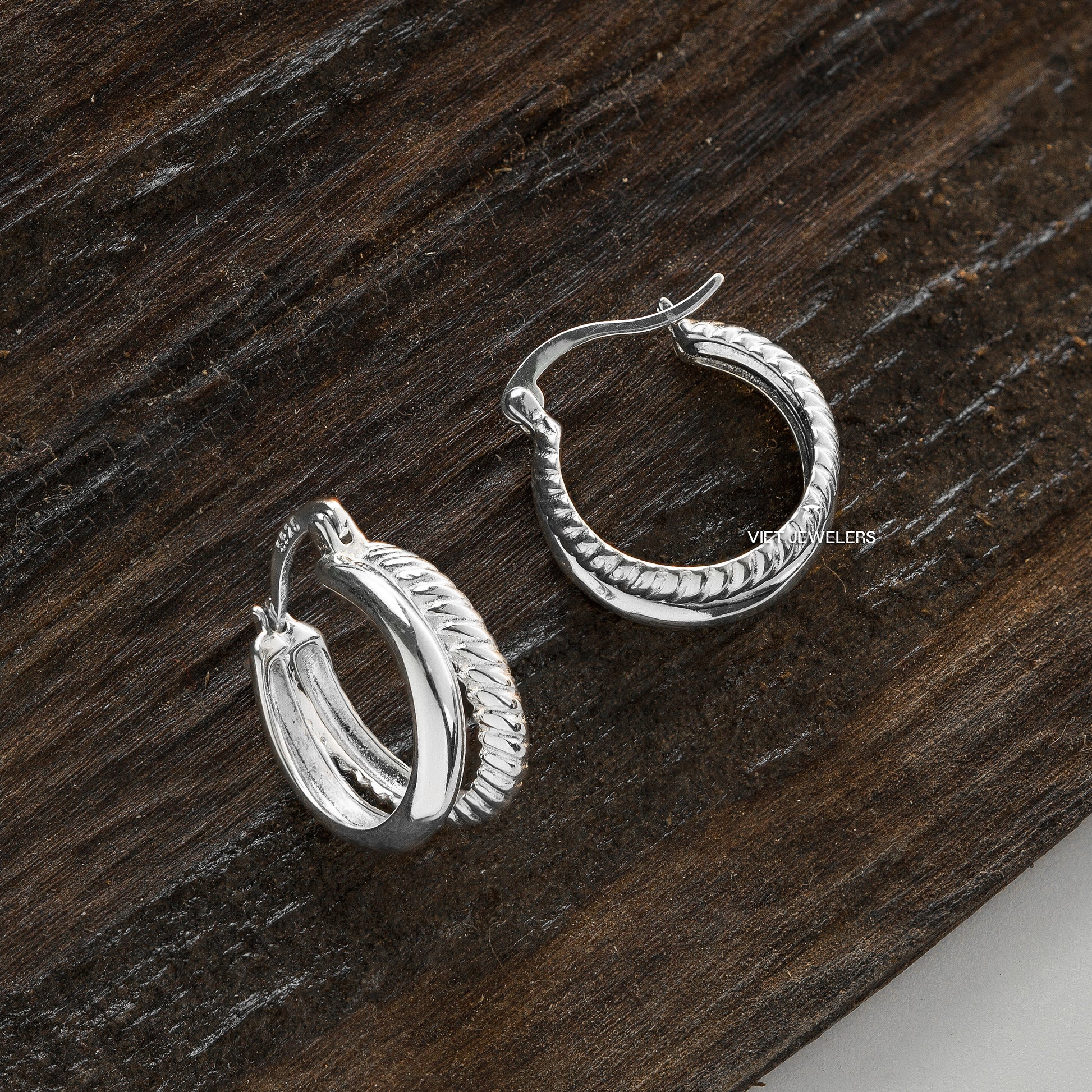 Double Line Sleek Braid Ear Hoop