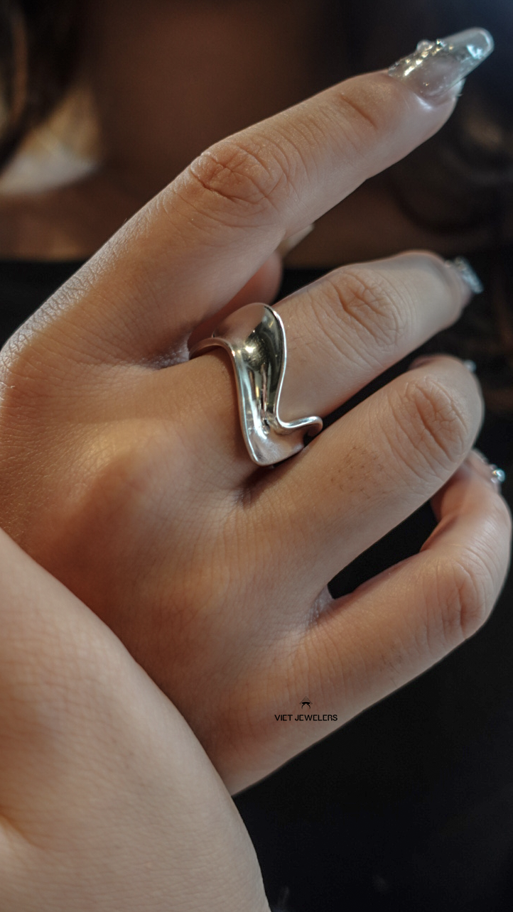 Flowing V Shape Silver Ring