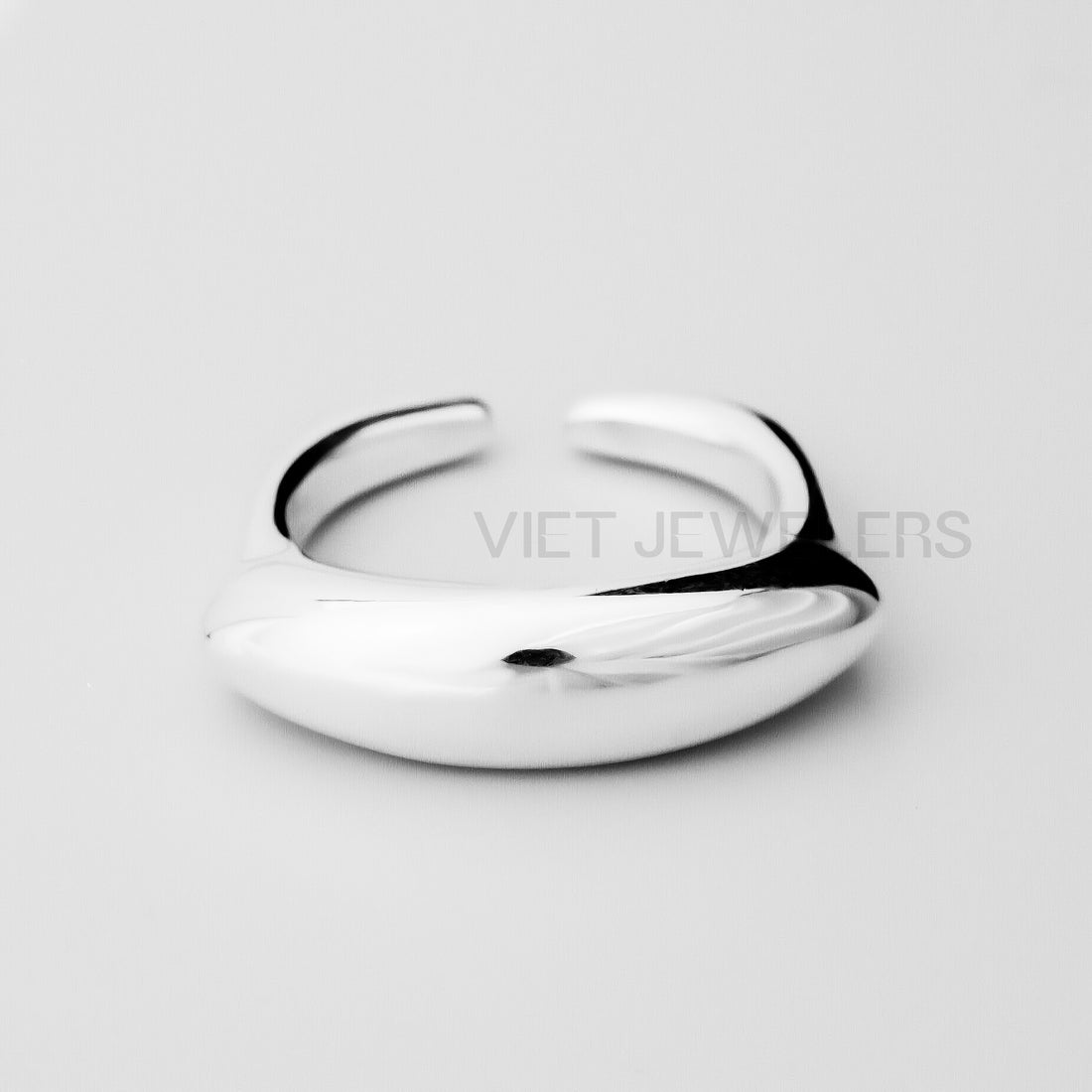 Open Bow Twist Silver Ring