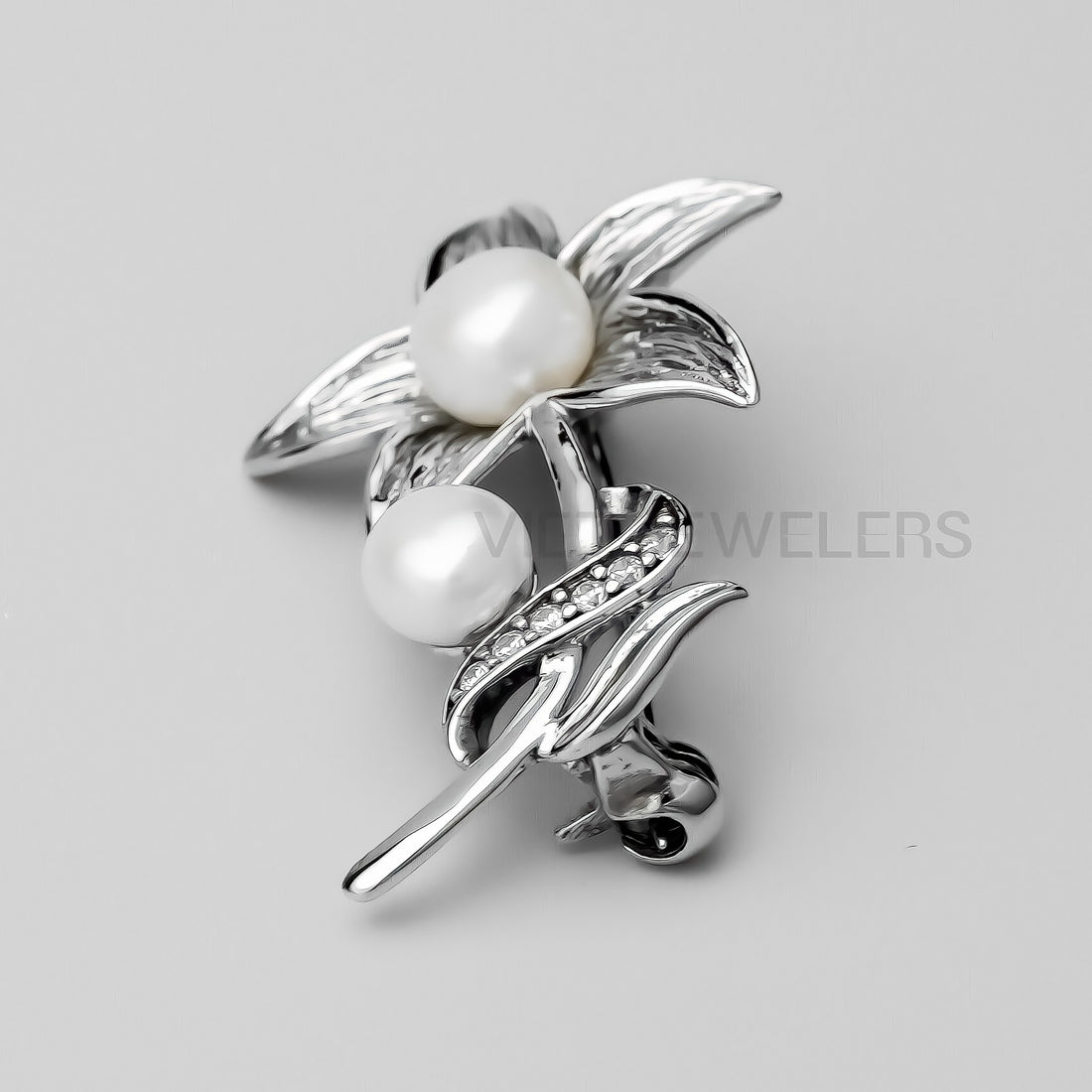 Double Pearl Flower Brooch
