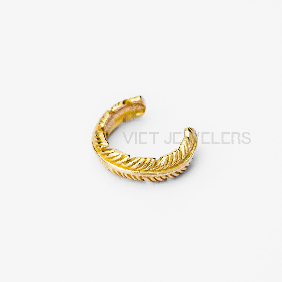 Thick Leaf Ear Cuff — Gold Plated