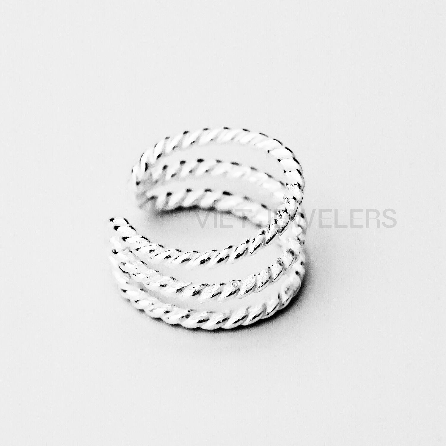 Twisted Triple Line Ear Cuff