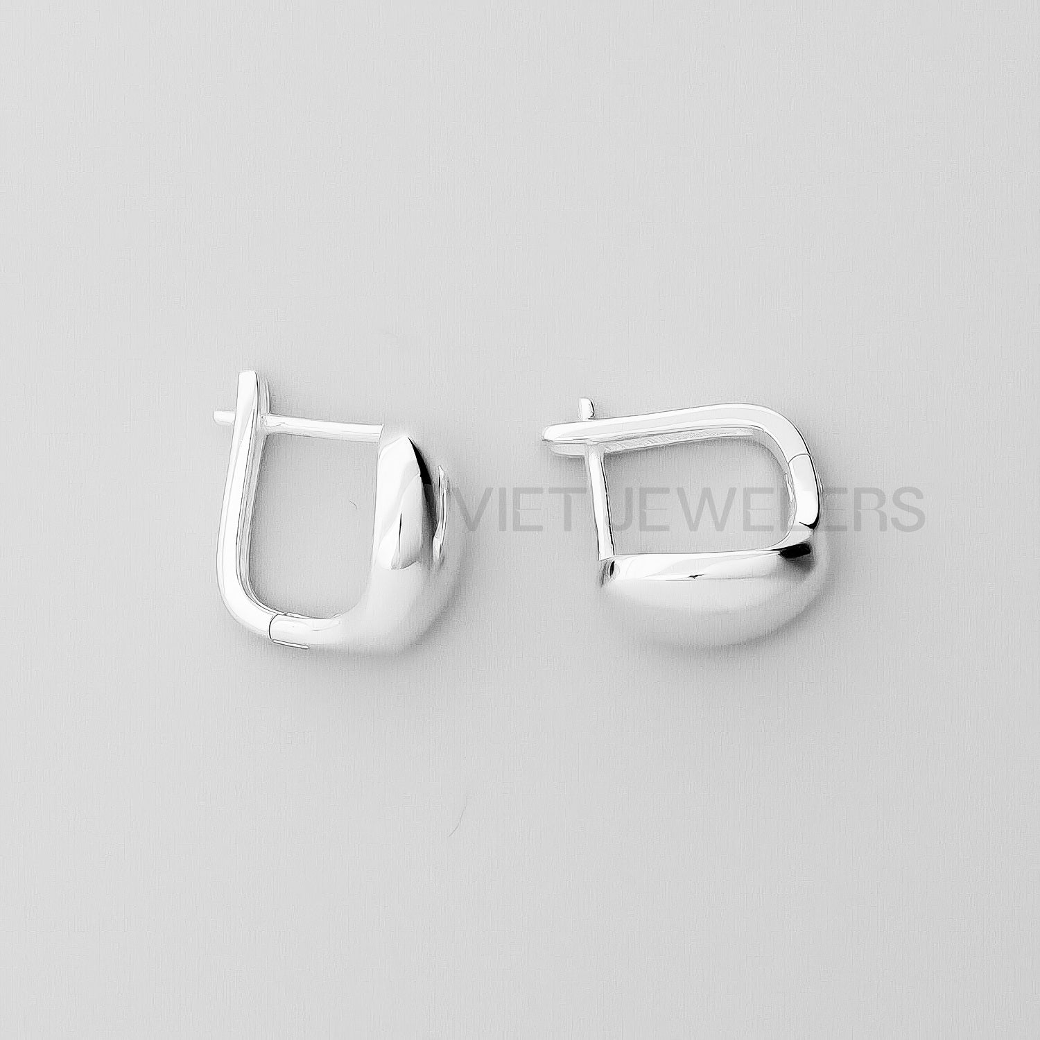 Bubble Oval Ear Hoop