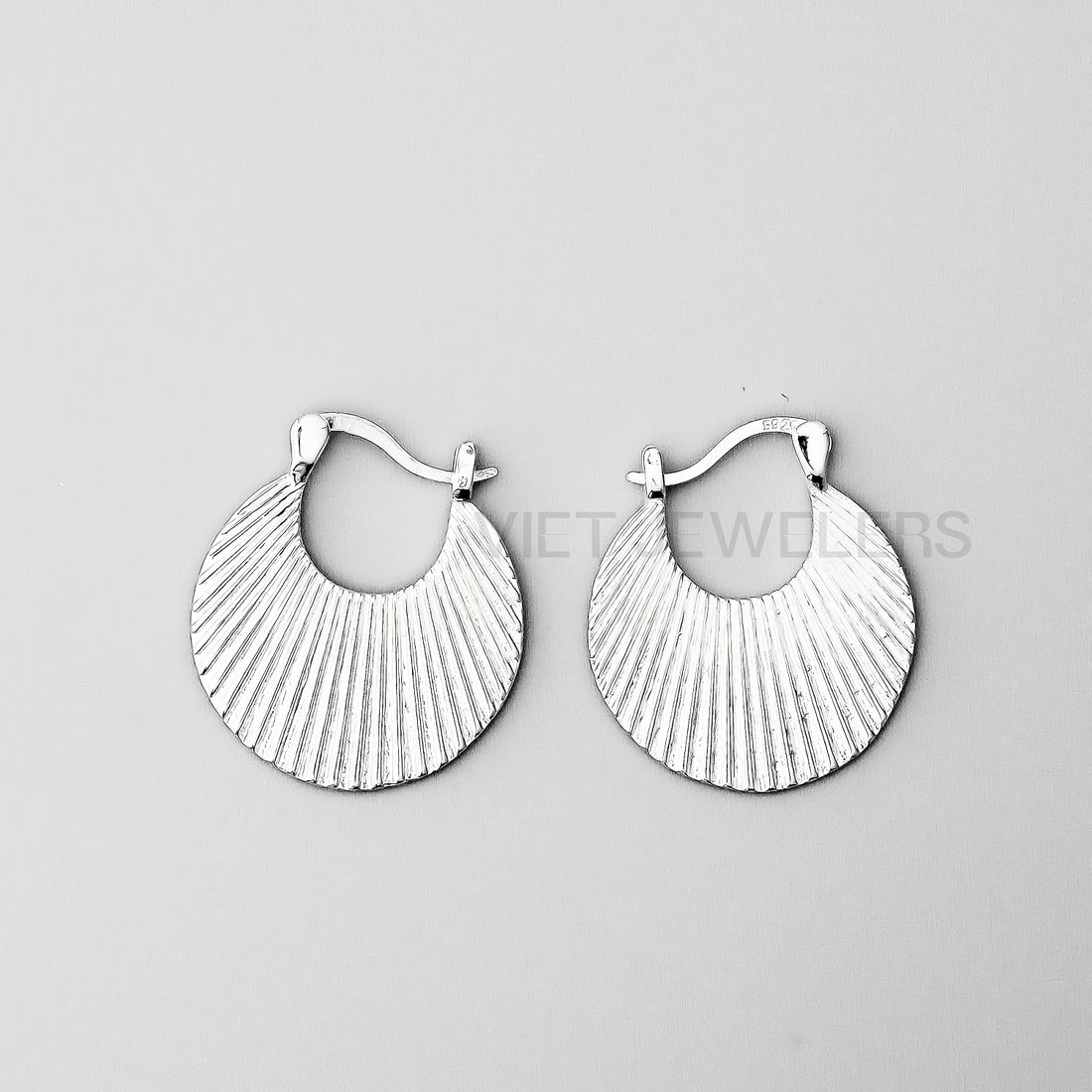 Spike Fan Ear Hoop