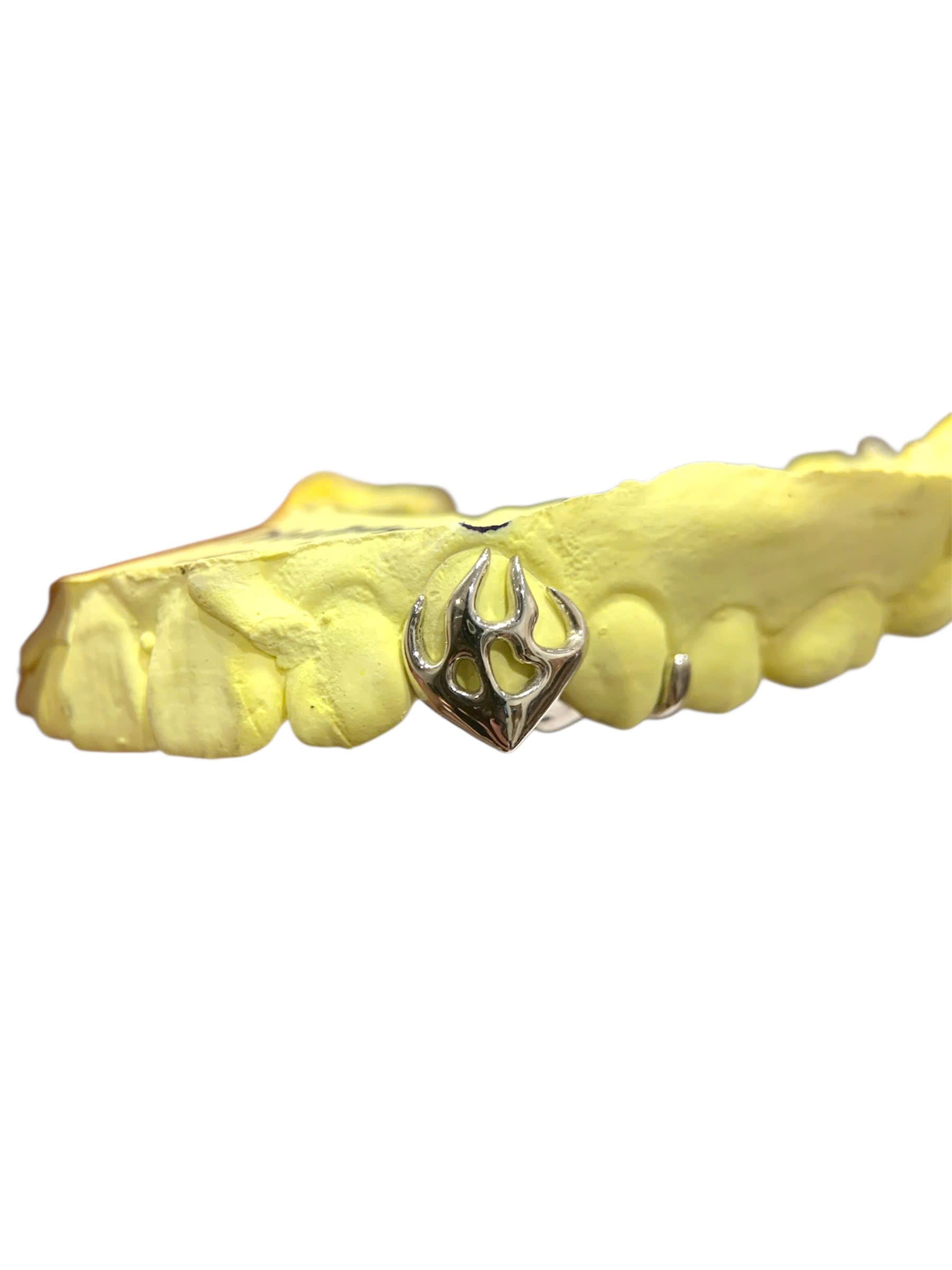 Flame Silver Grillz Grillz