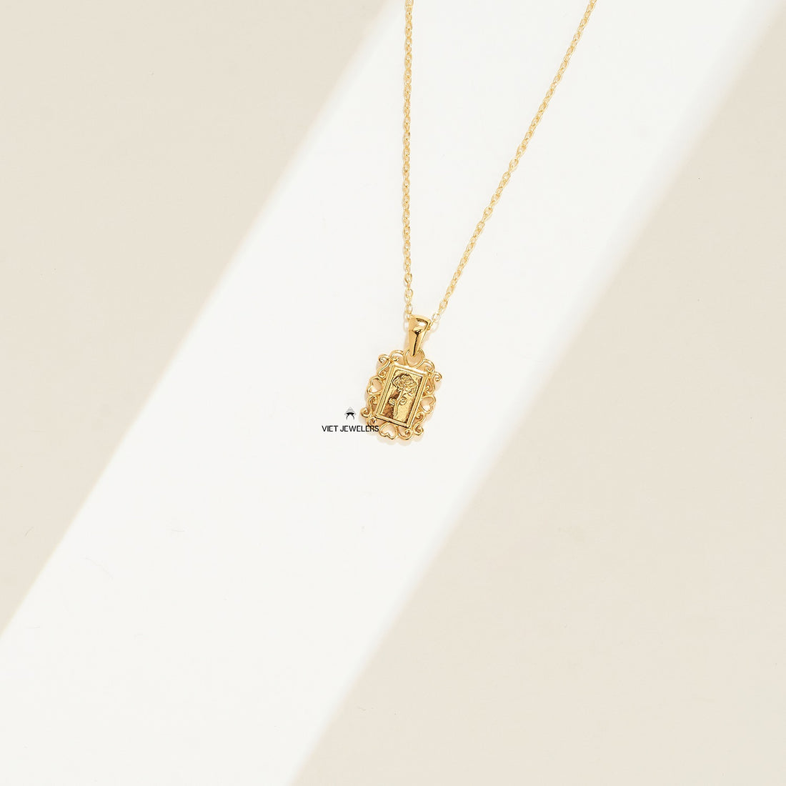 Rose Picture Frame Chain — Gold Plated